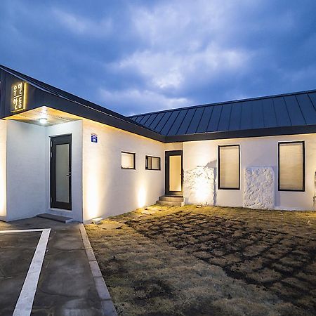 Wooyeon Handong Pension Jeju Ngoại thất bức ảnh